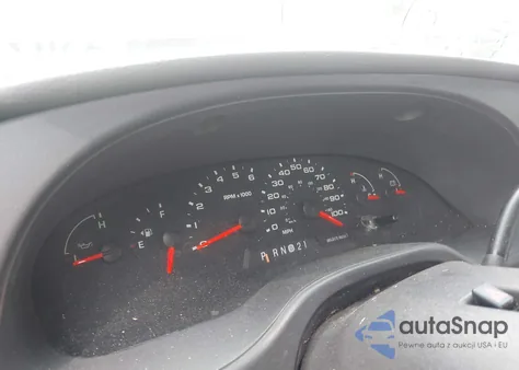 2006 Ford E-350 Super Duty Xl/Xlt z USA, uszkodzony, nr VIN 1FBSS31L46DA18794